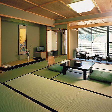 Hotel Kasenkyo Izutsuya Shin'onsen Exteriér fotografie